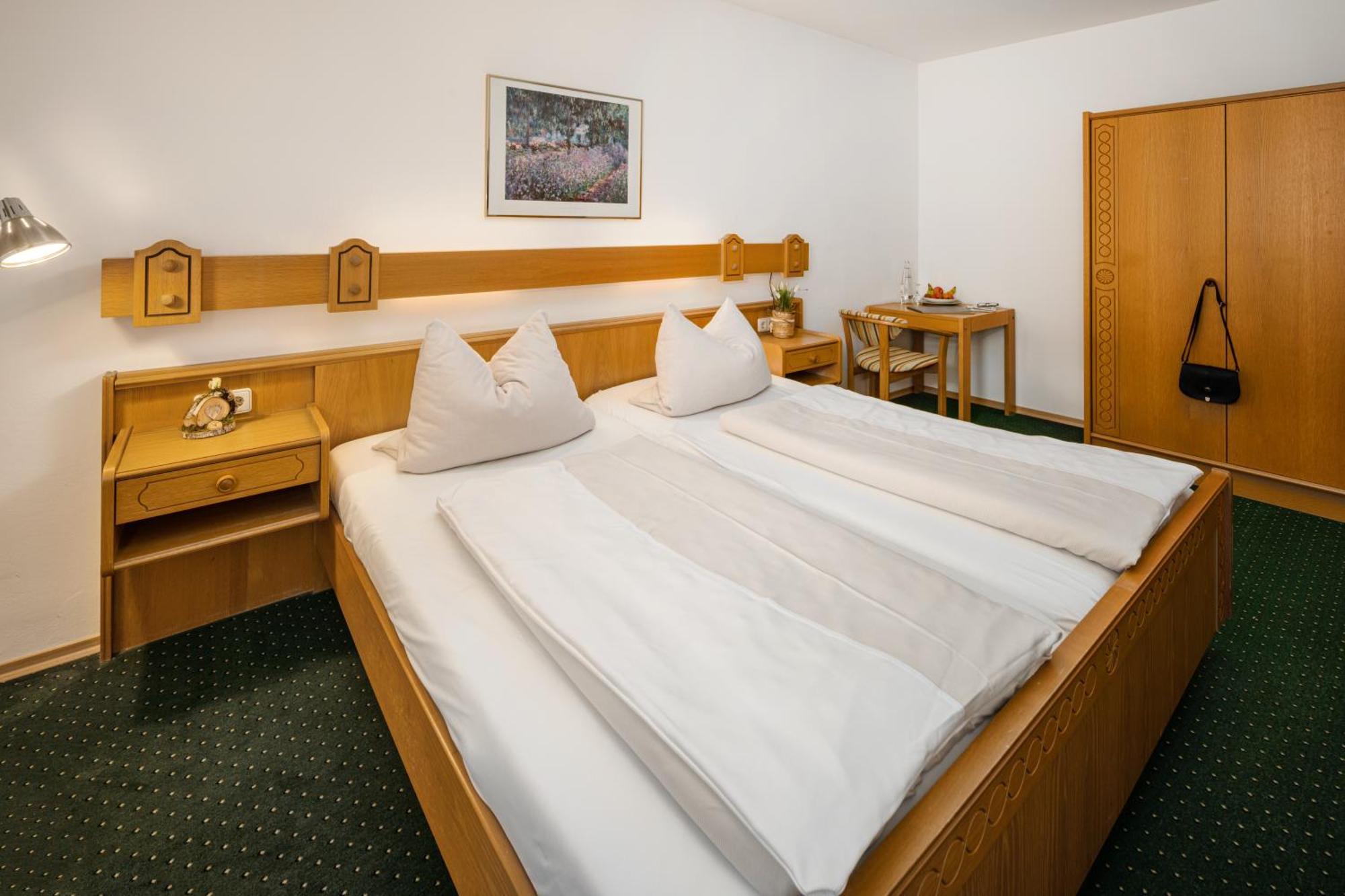Hotel Zur Post バート・アプバッハ 部屋 写真